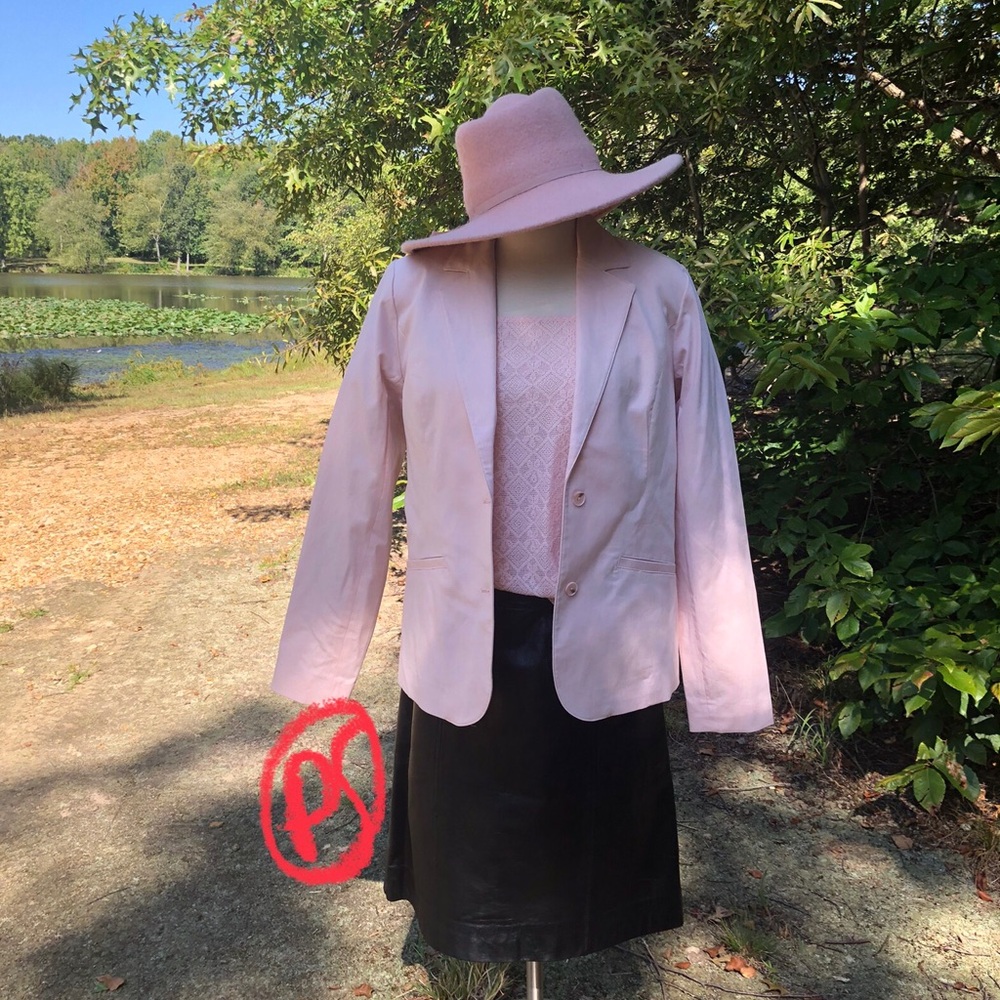 Chic Light Pink Women's Blazer